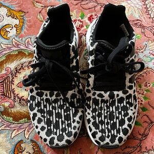 Adidas SWIFT RUN 1.0 SHOES Women’s Size 8.5